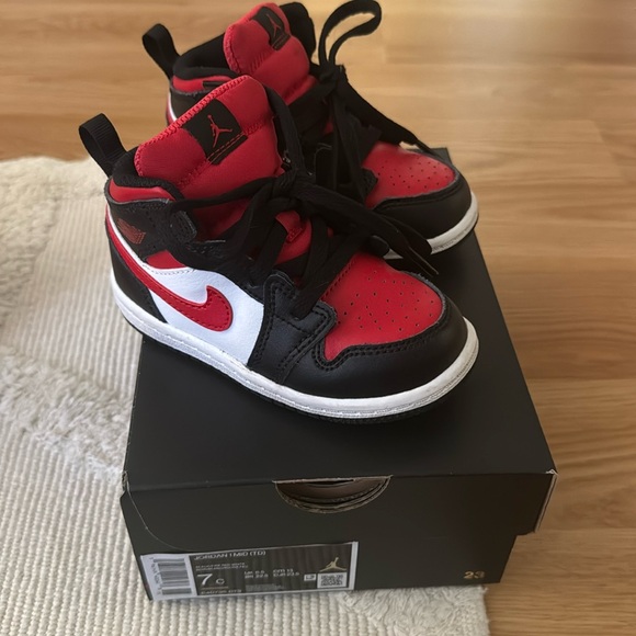 Jordan 1 mid - Picture 1 of 4